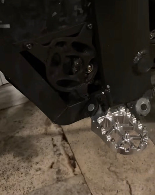 Tuttio motor cover
