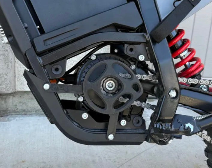 Yozma in 10 motor cover